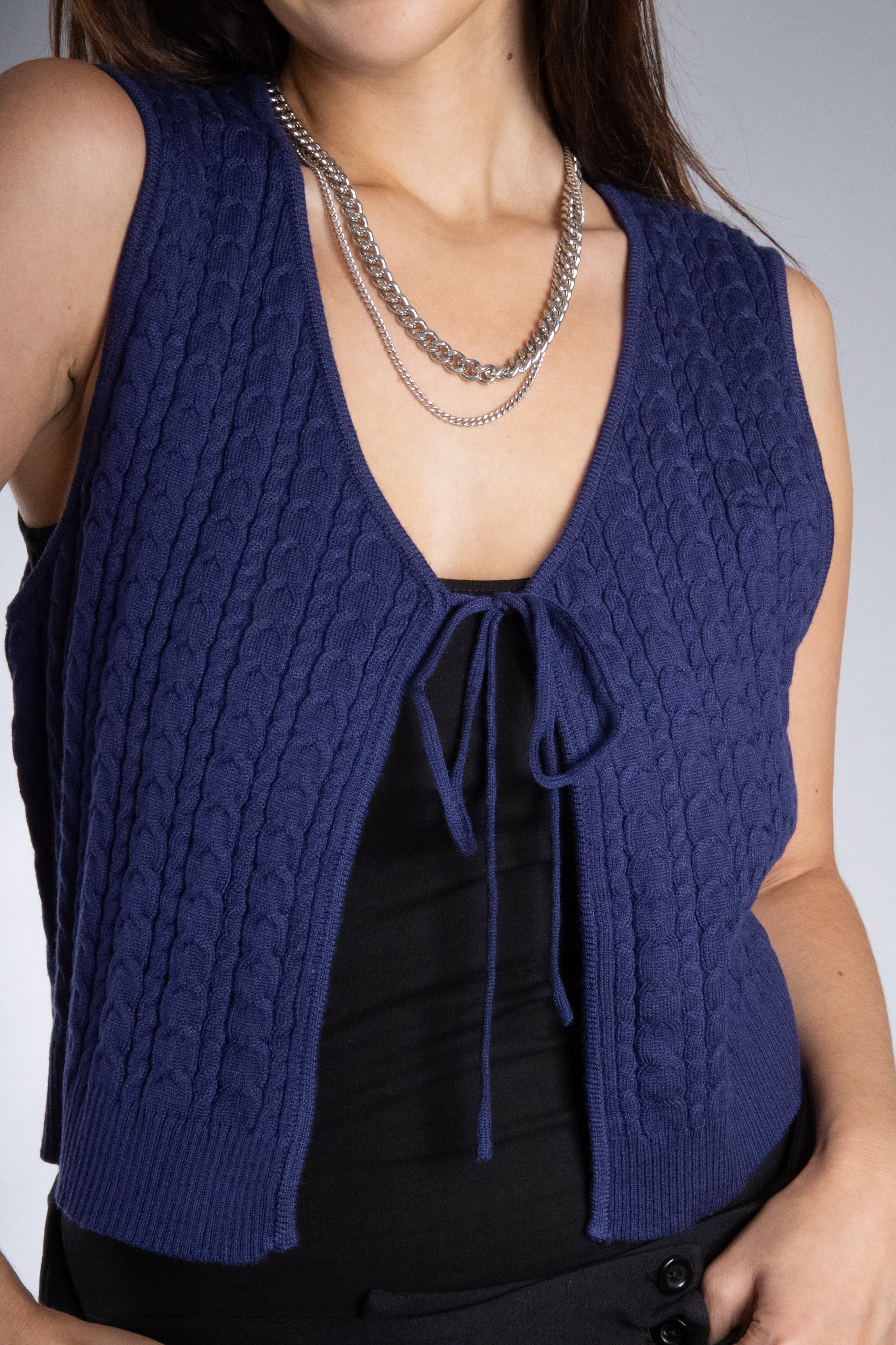Women's Lightweight Cable Knit Tie Vest