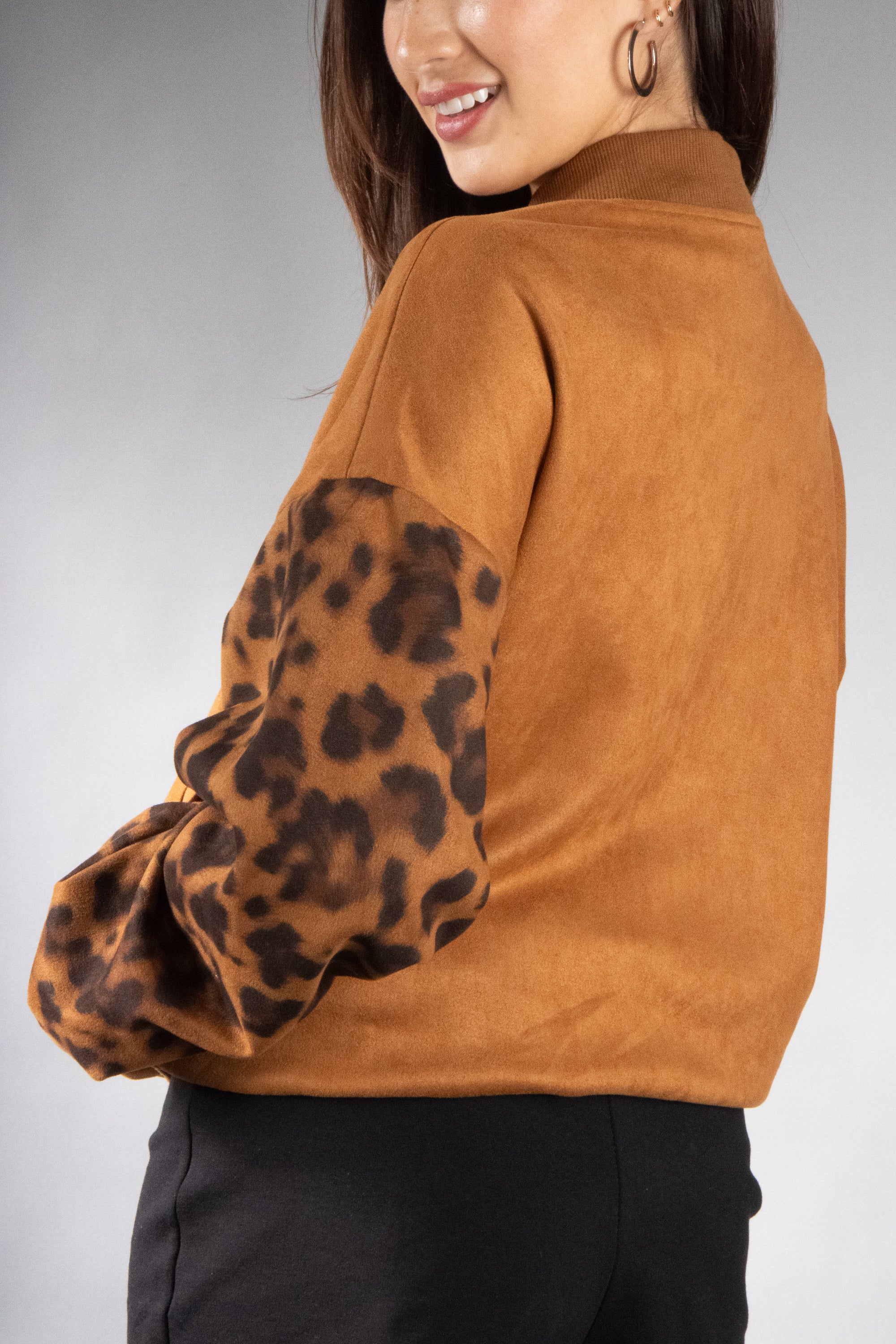 Women's Animal Print Sleeve Zip Up Jacket