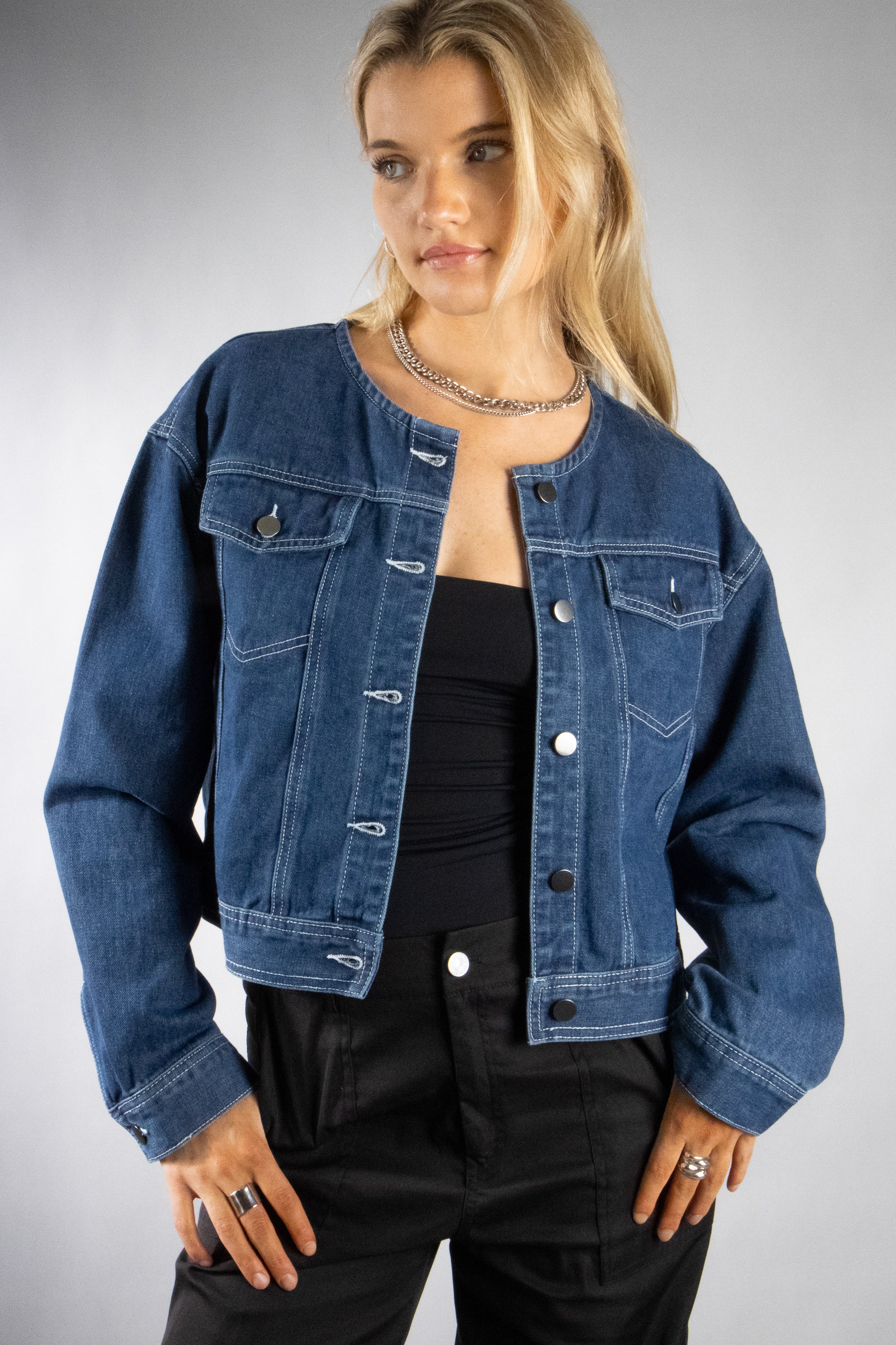 [Walmart Exclusive] Women's Mini Collarless Denim Jacket