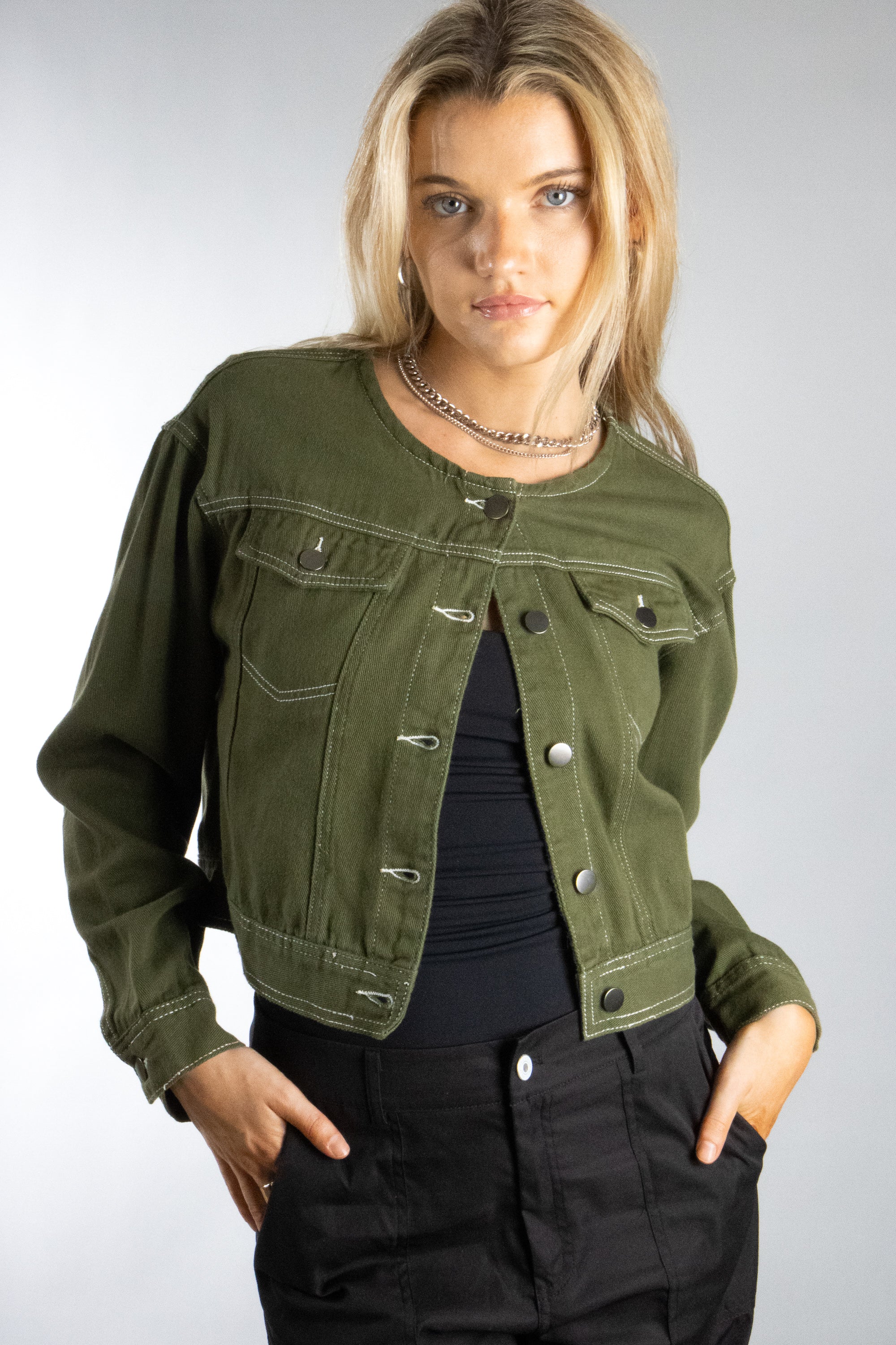 [Walmart Exclusive] Women's Mini Collarless Denim Jacket